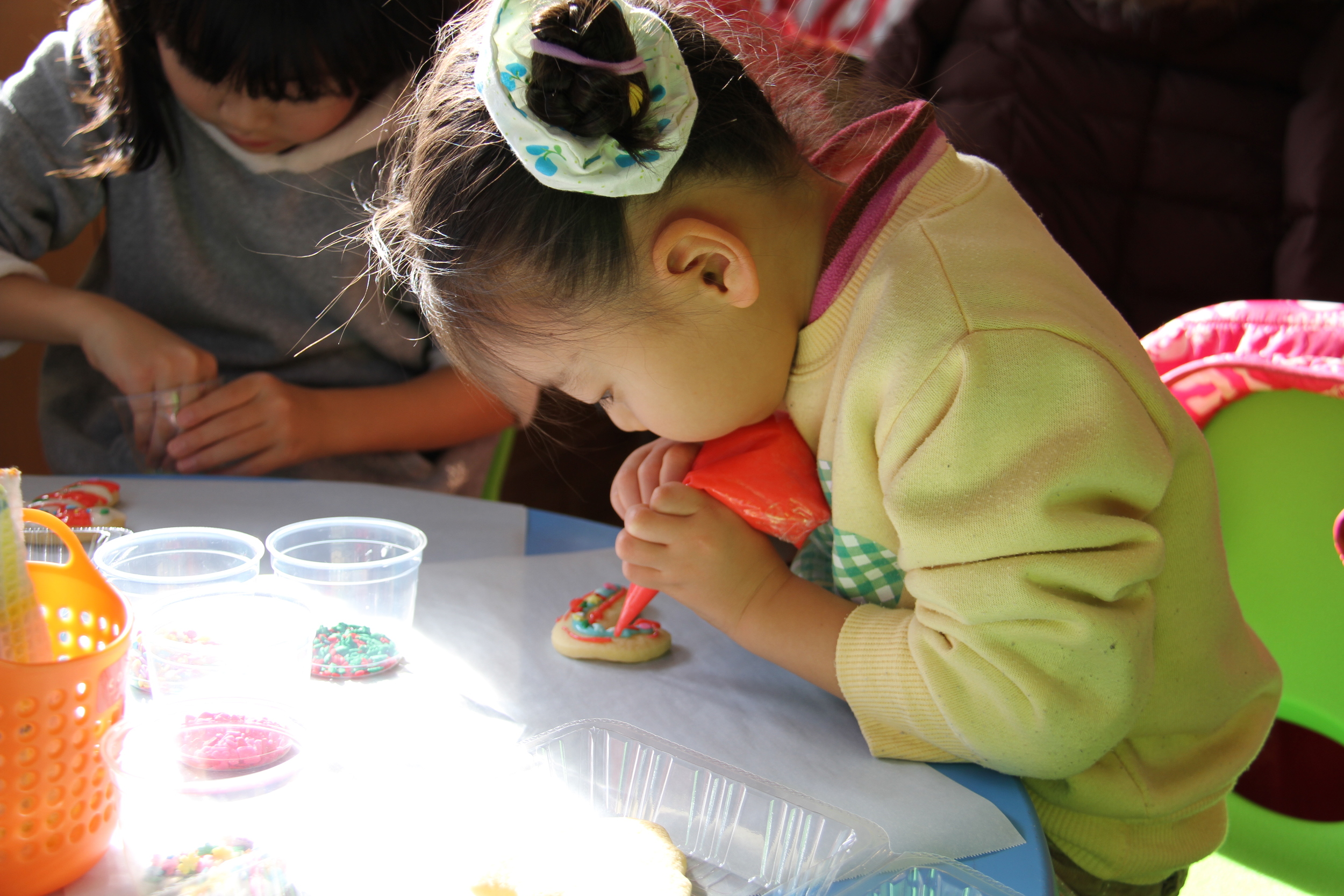 CREATIVE CHRISTMAS PARTY