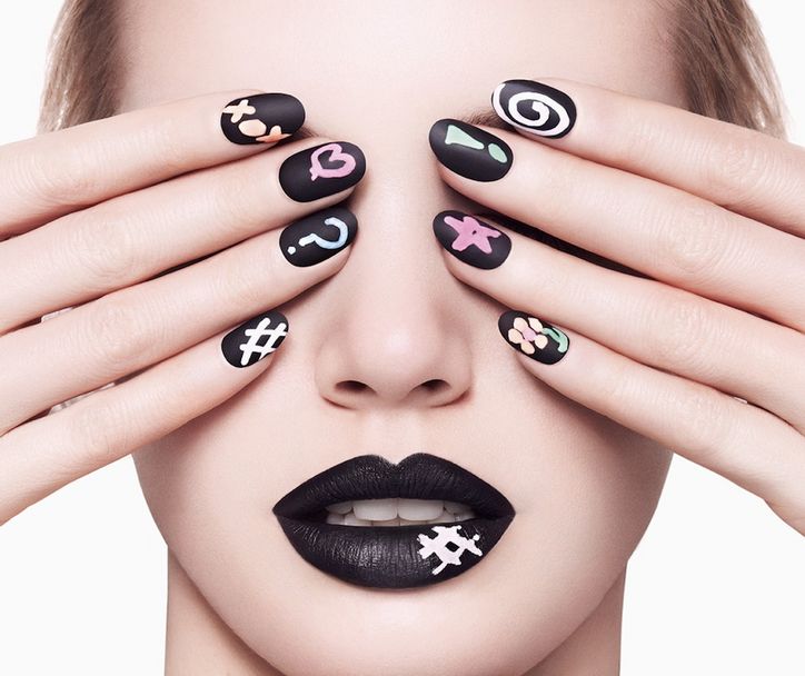 Chalkboard nails