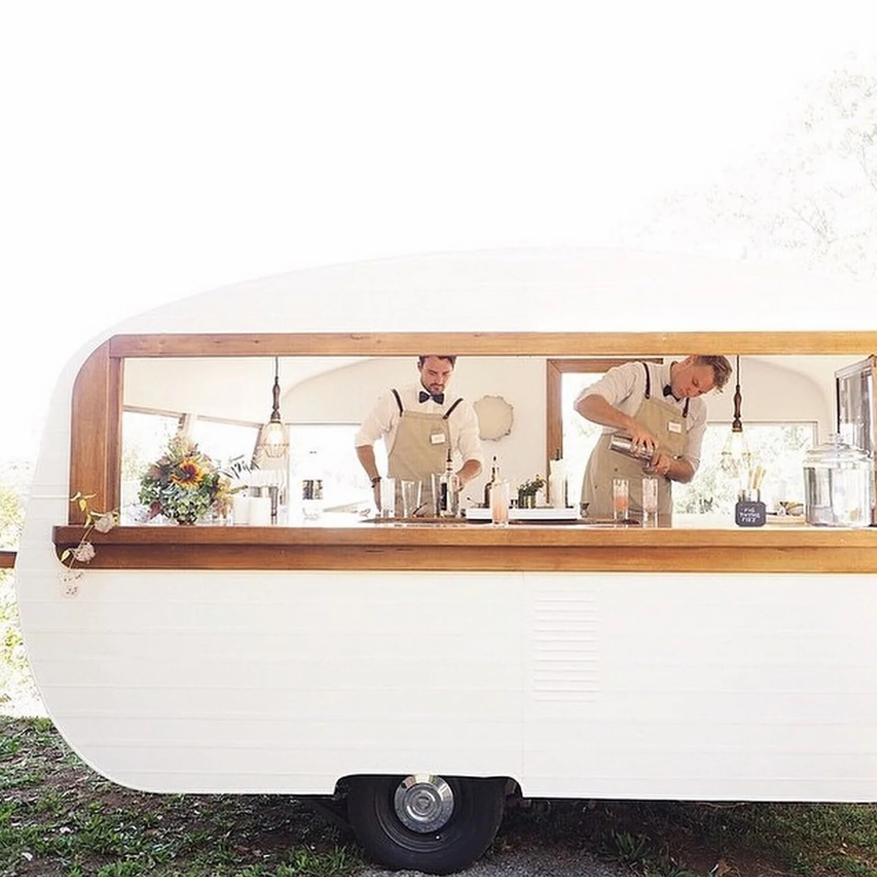 Tom Collins Caravan Bar