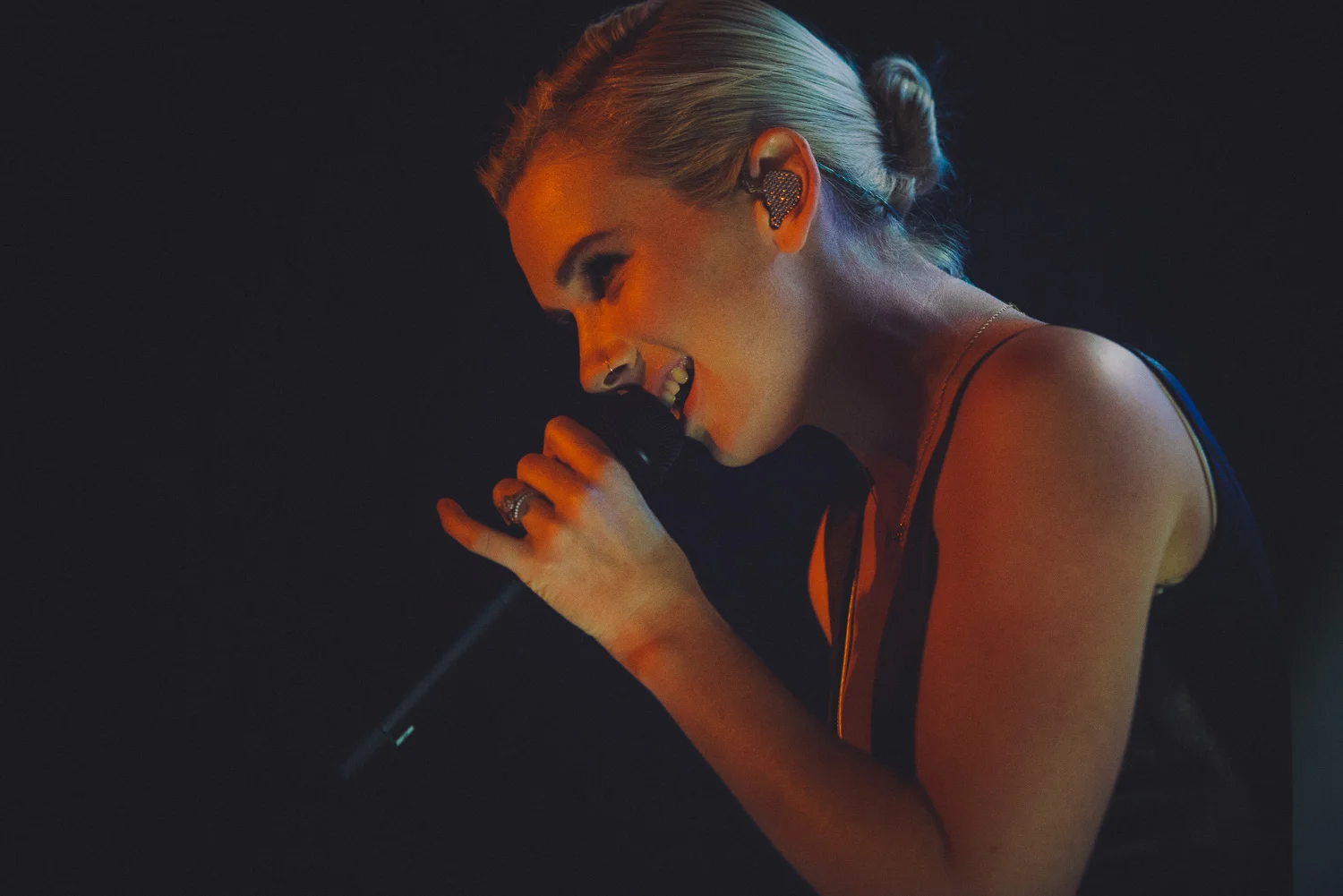 Broods - Roseland Theatre - Gregory Nolan - 08.15.16-109.jpg