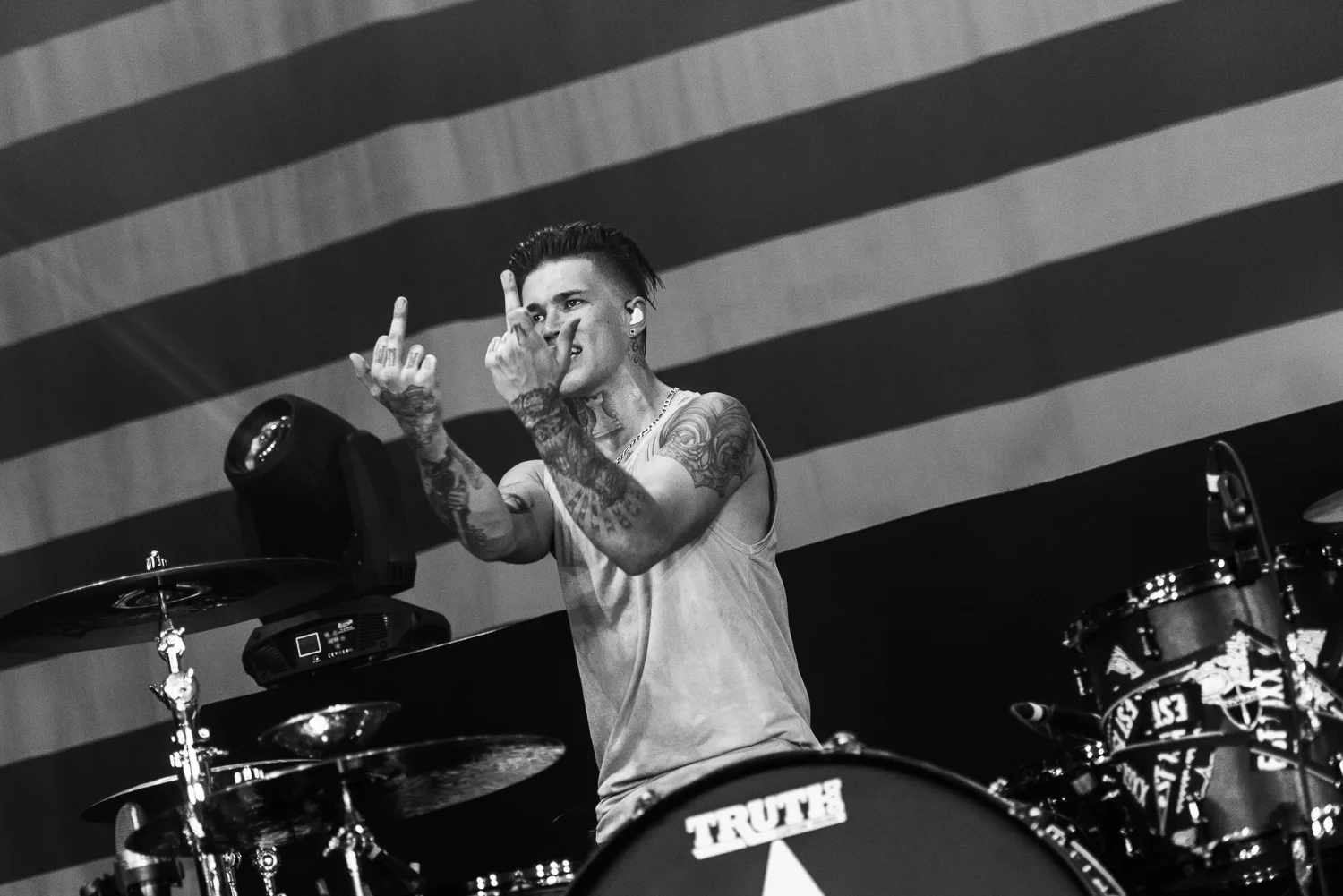 MGK - Los Angeles - Belasco Theatre - 10.13.16-52.jpg