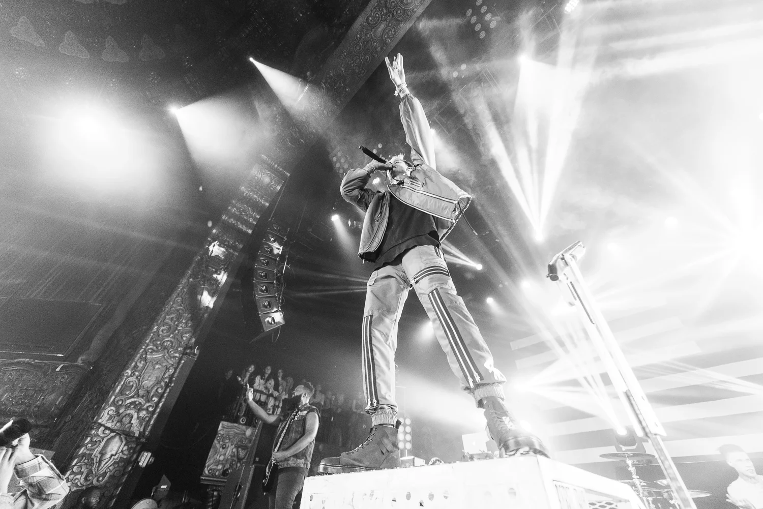 MGK - Los Angeles - Belasco Theatre - 10.13.16-61.jpg