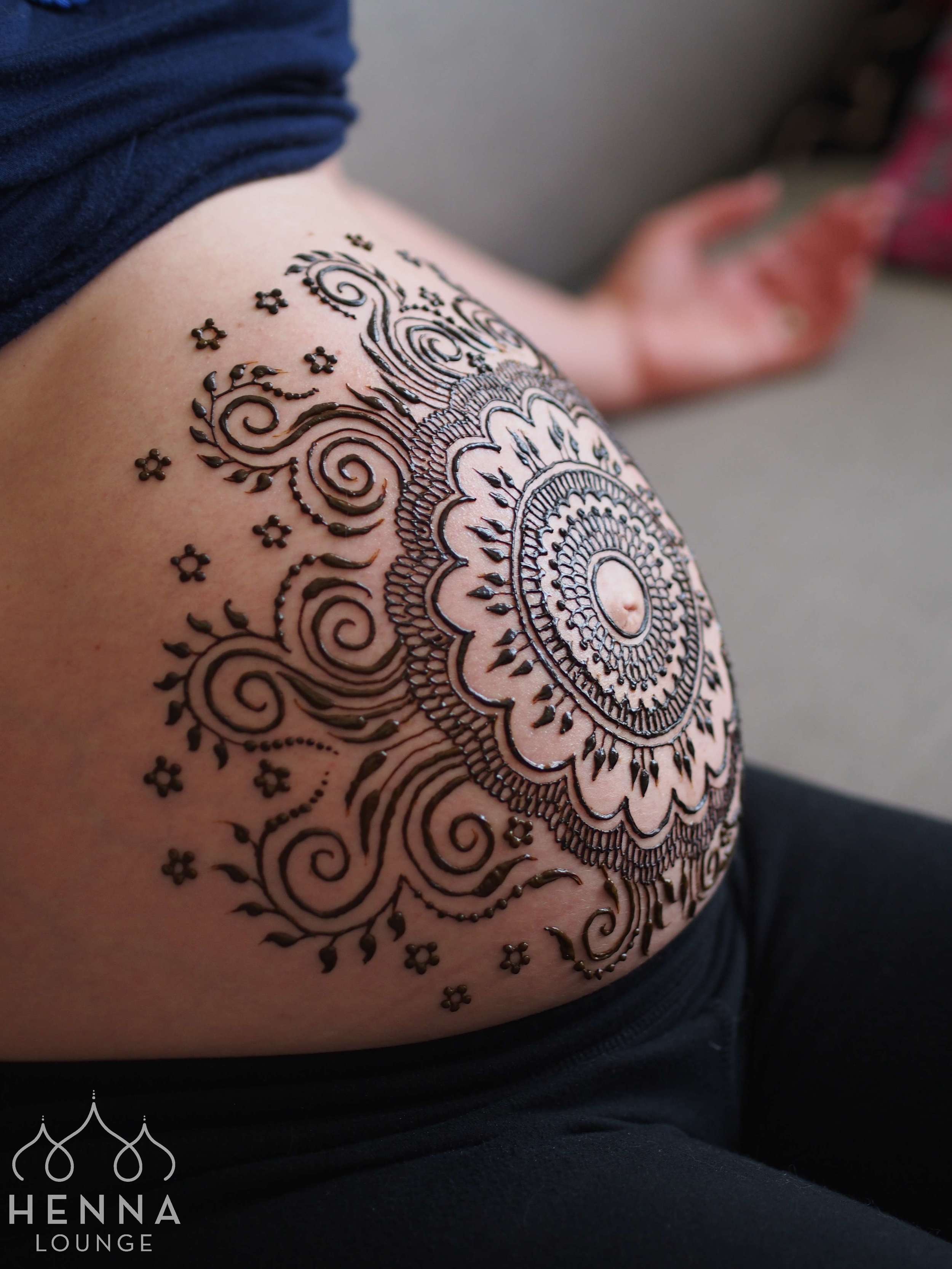 swirly henna.jpg