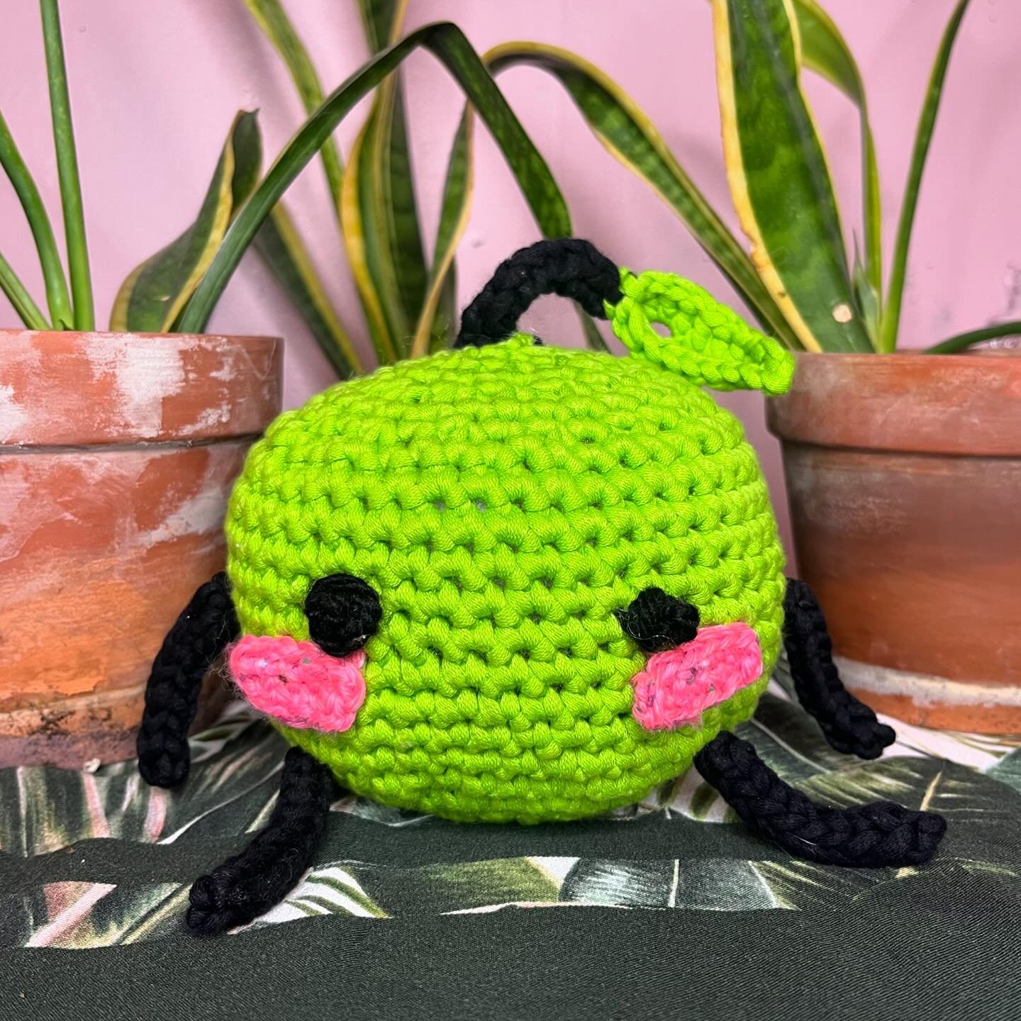 JUNIMO! 🌱✨💖 the entire reason why I wanted to learn how to crochet was to make my own Junimo. If you play lmk who you're married to in the comments. I'm roommates w Krobus 👻 #noradrawz #noracrochets #junimo #stardewvalley #crochet #krobus #amiguru