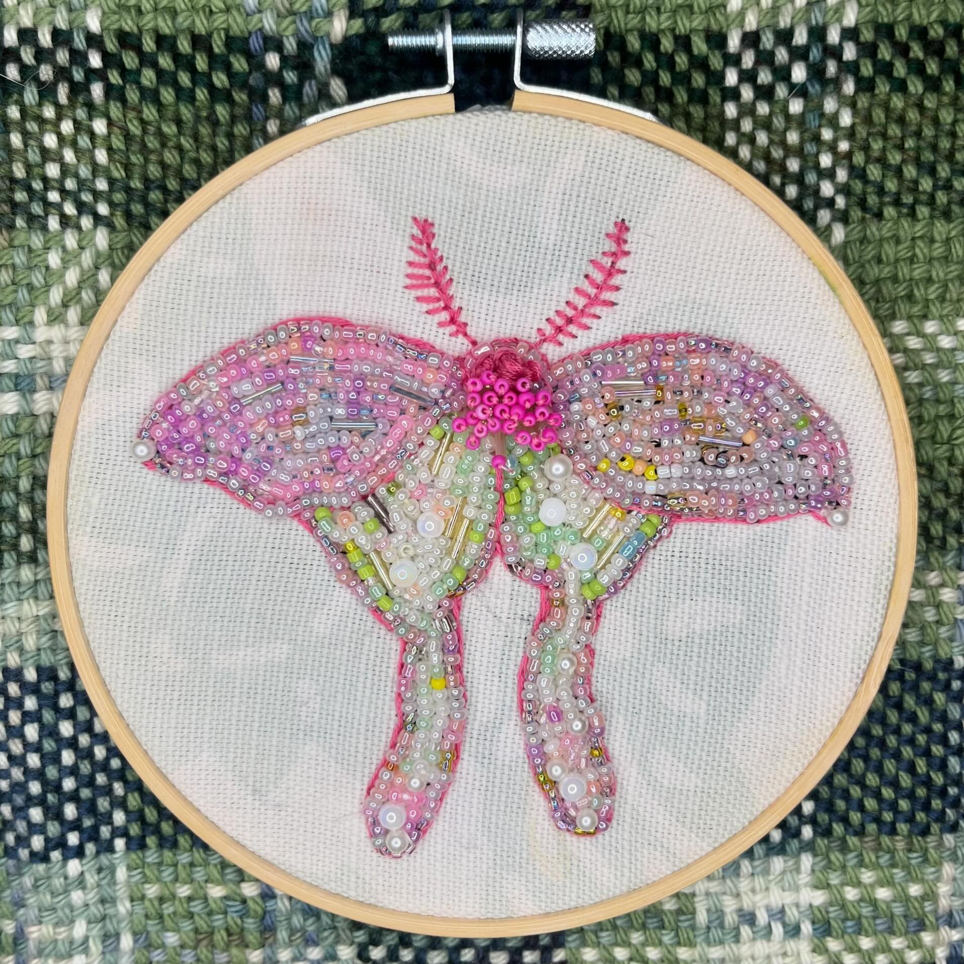 Pink Moth 💖✨#noradrawz #beadembroidery #embroidery #moth #pinkmoth