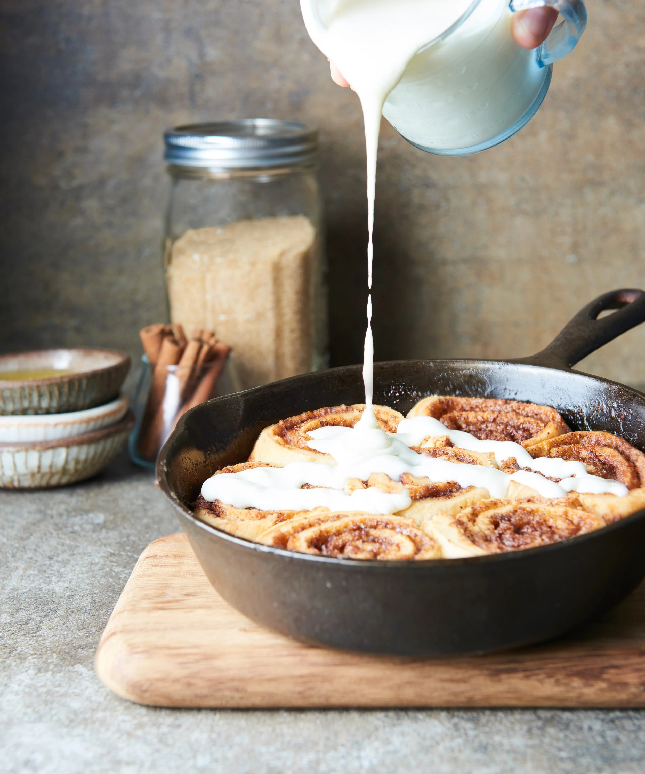 Easy_Baking_CinnamonRollsPickUps 30.jpg