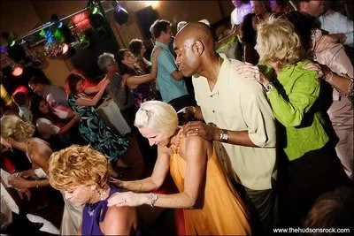 PeopleDancing.jpeg