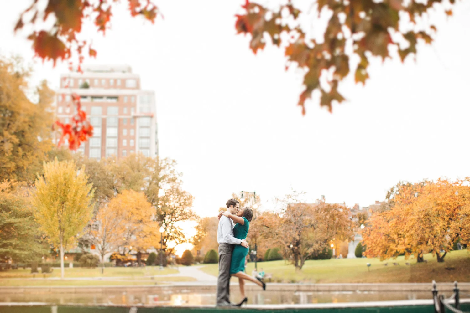 Fall Engagement Photos in Boston Public Gardens