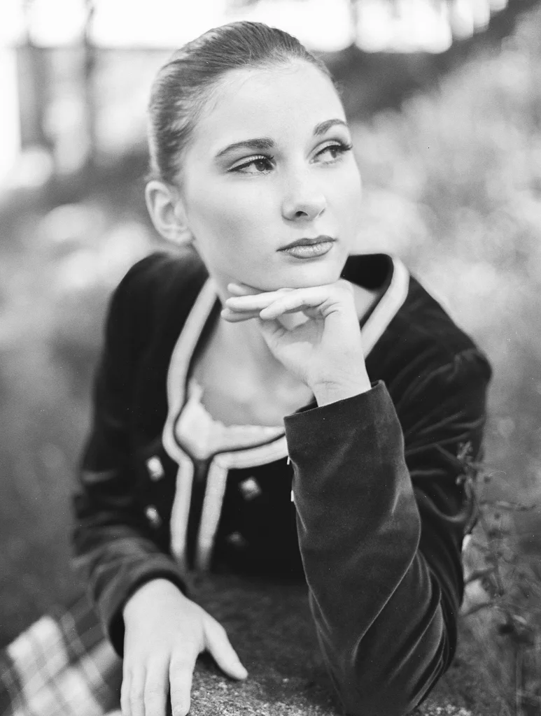 Hp5+ (BW FILM) Model: Joy Green