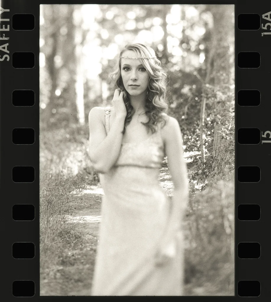 Camera: Minolta 7 Lens: LensBaby Edge 80 Model: Nicolette Grenier