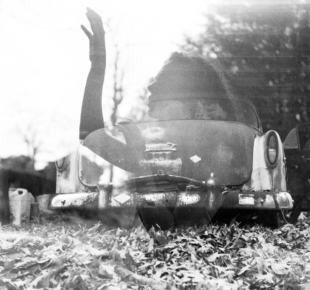 Camera: Yashica D Film: HP5+