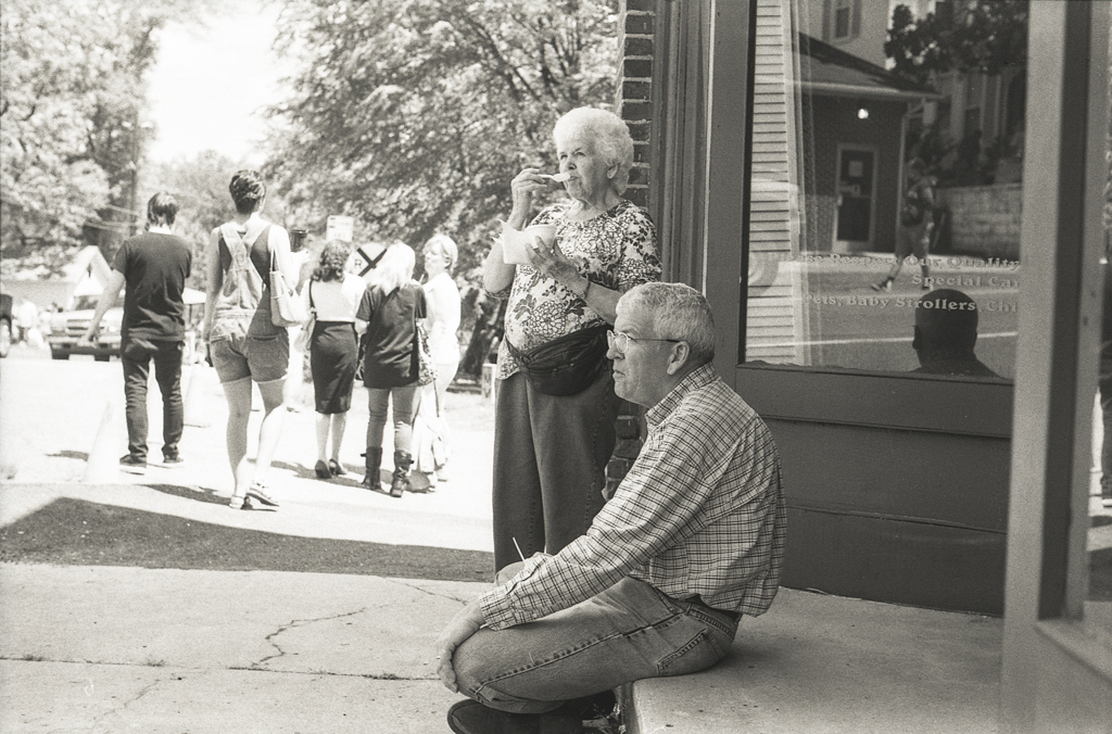 Camera: Canon IVSB2 Lens: Canon 50mm f/1.8 LTM "Type I" Film: Ilford HP5+