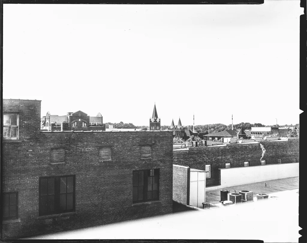 Camera: Graflex Crown Graphic 4x5 FIlm: Expired Kodak Expired Plus-X Pan