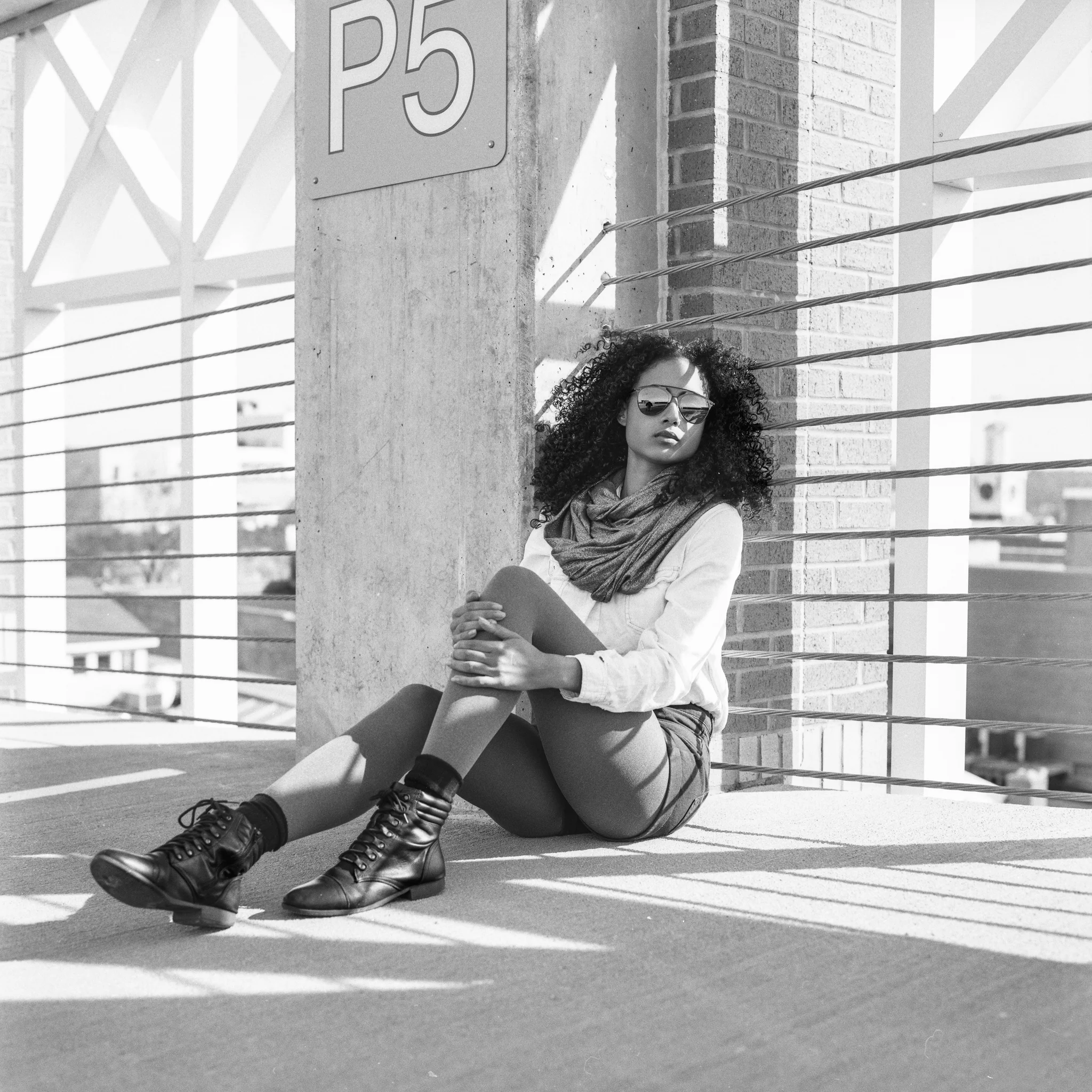 Model: Hannah Roller Camera used: Hasselblad 501CM Film: Hp5+ 120 medium format
