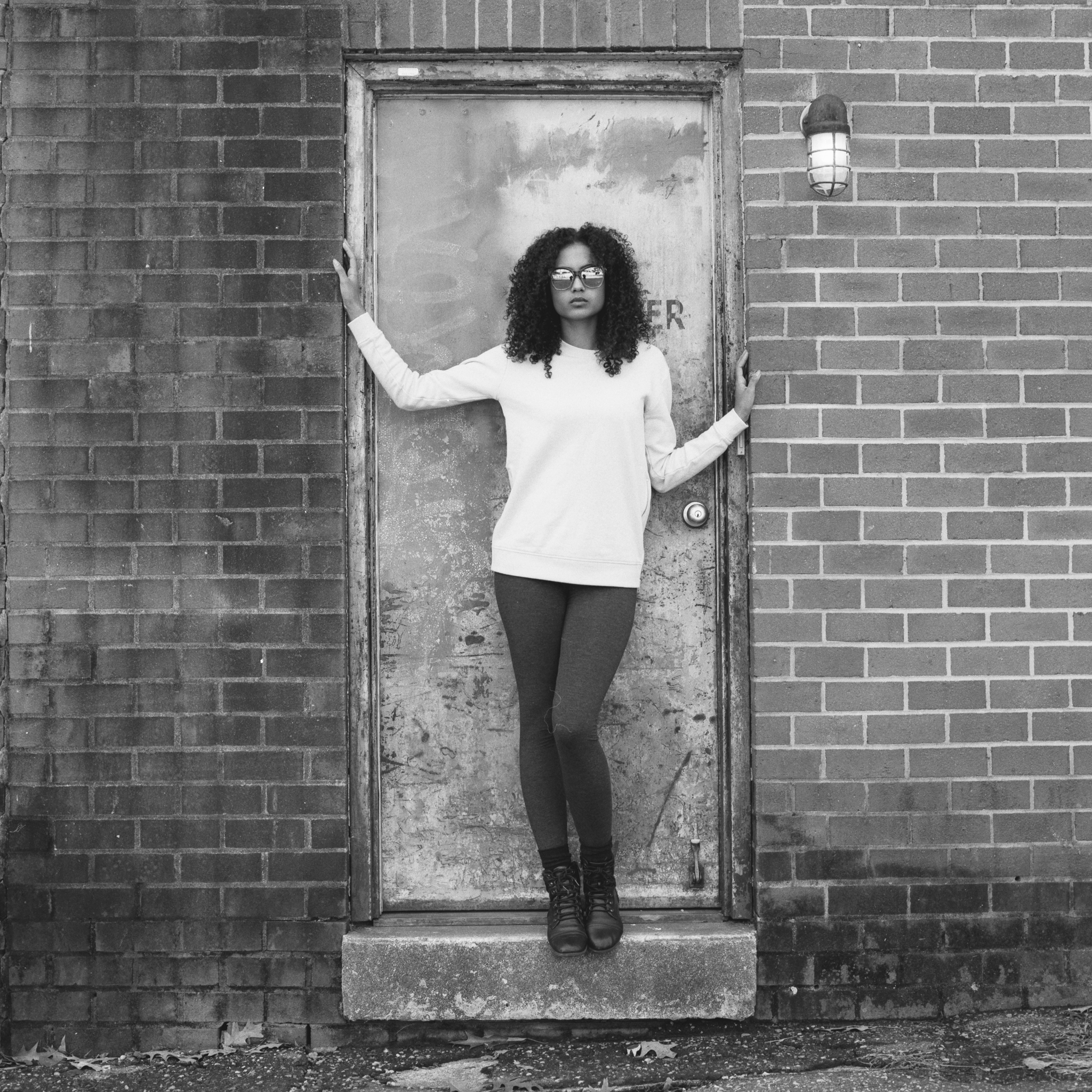 Model: Hannah Roller Camera used: Hasselblad 501CM Film: Hp5+ 120 medium format