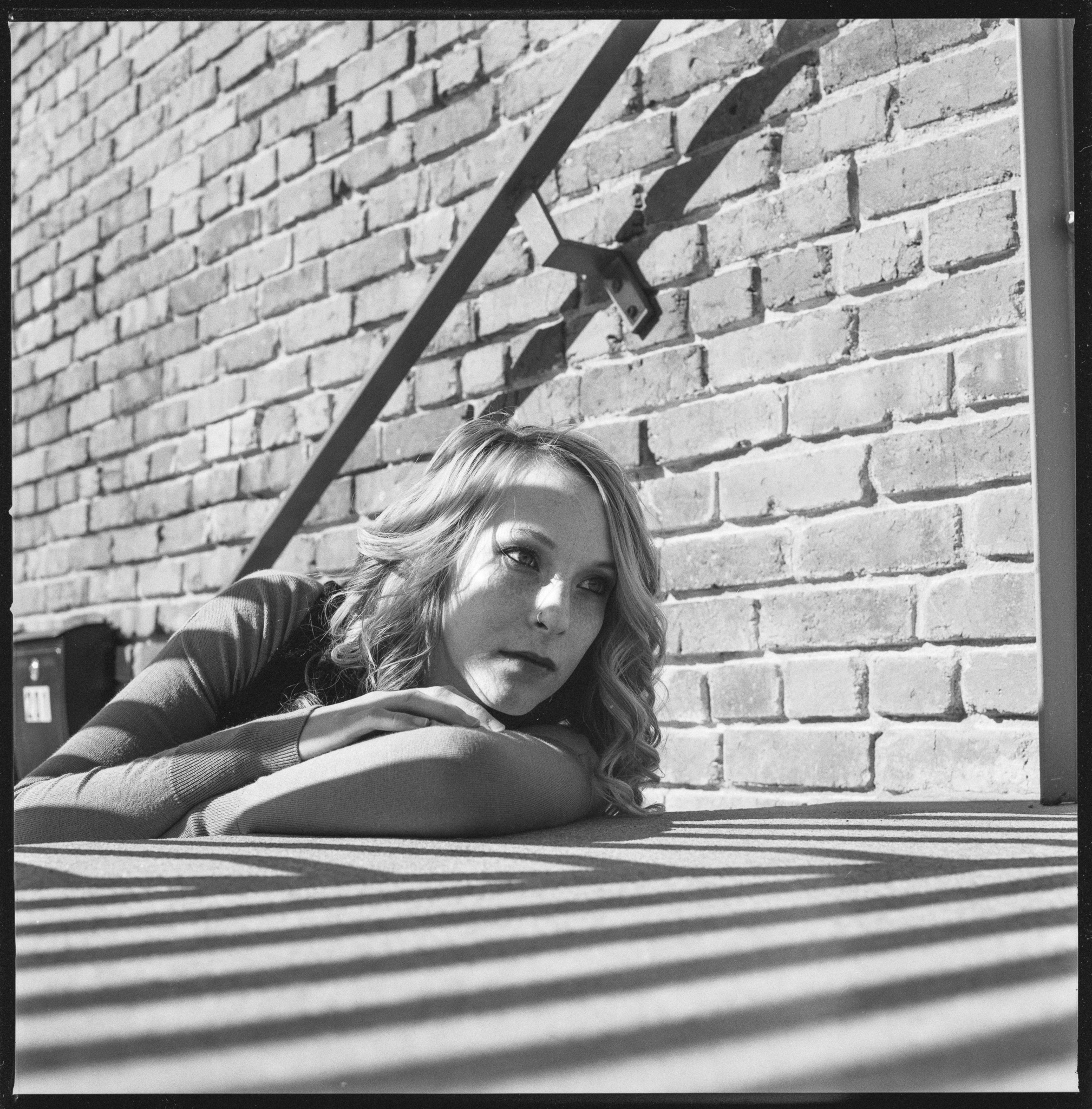 Model: Nicolette Grenier Cameras used: Hasselblad 501CM Film: Hp5+ 120 medium format