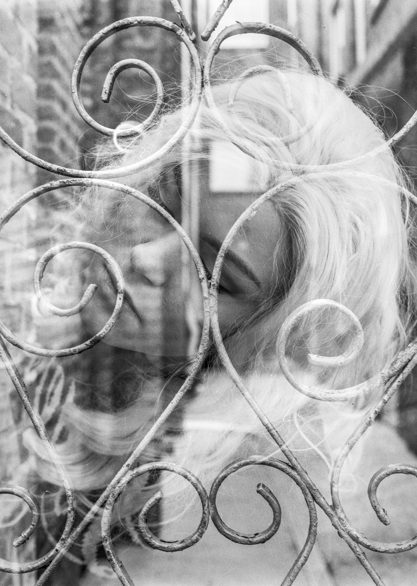 Photographer: Darkroom Portraits Camera and Film: Mamiya645af and Hp5+ Model: Adoette © 2016 Darkroom Portraits 