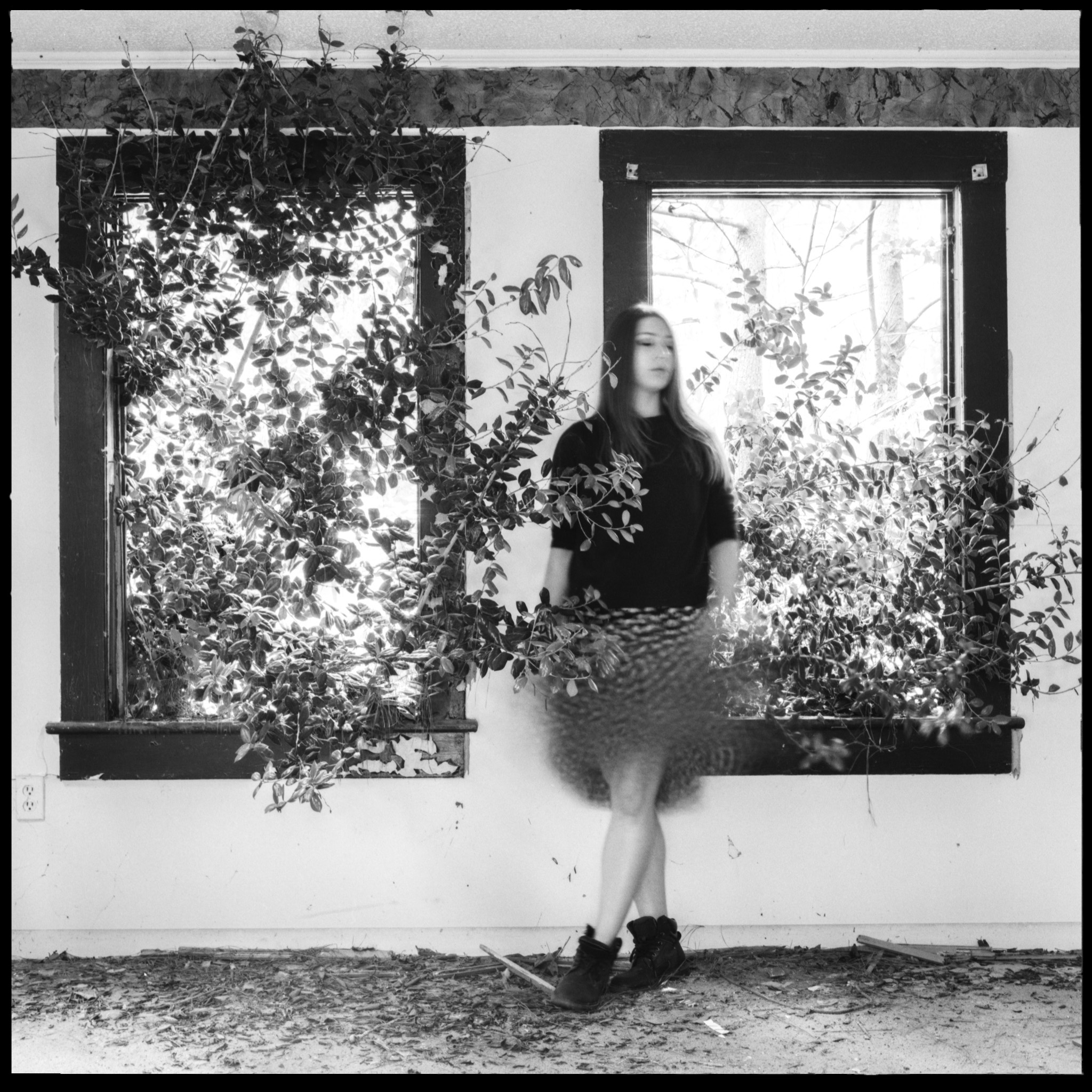 Model: Mackenzie Wolcott Cameras used: Hasselblad 501CM Film: Hp5+ 120 medium format