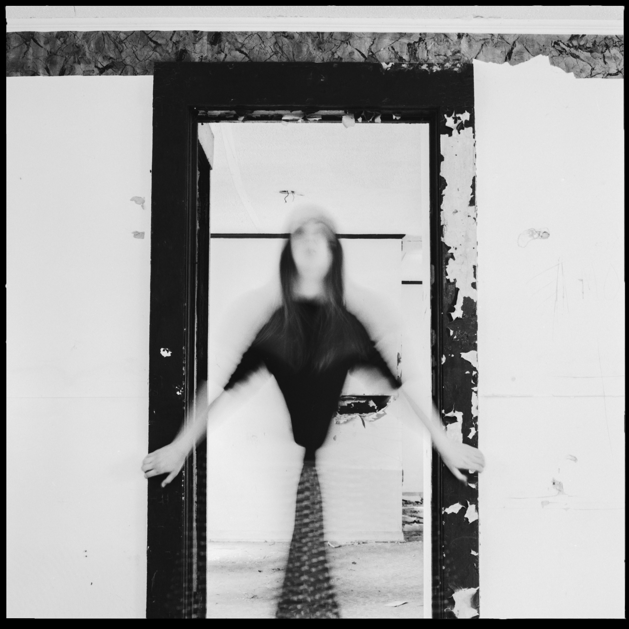 Model: Mackenzie Wolcott Cameras used: Hasselblad 501CM Film: Hp5+ 120 medium format