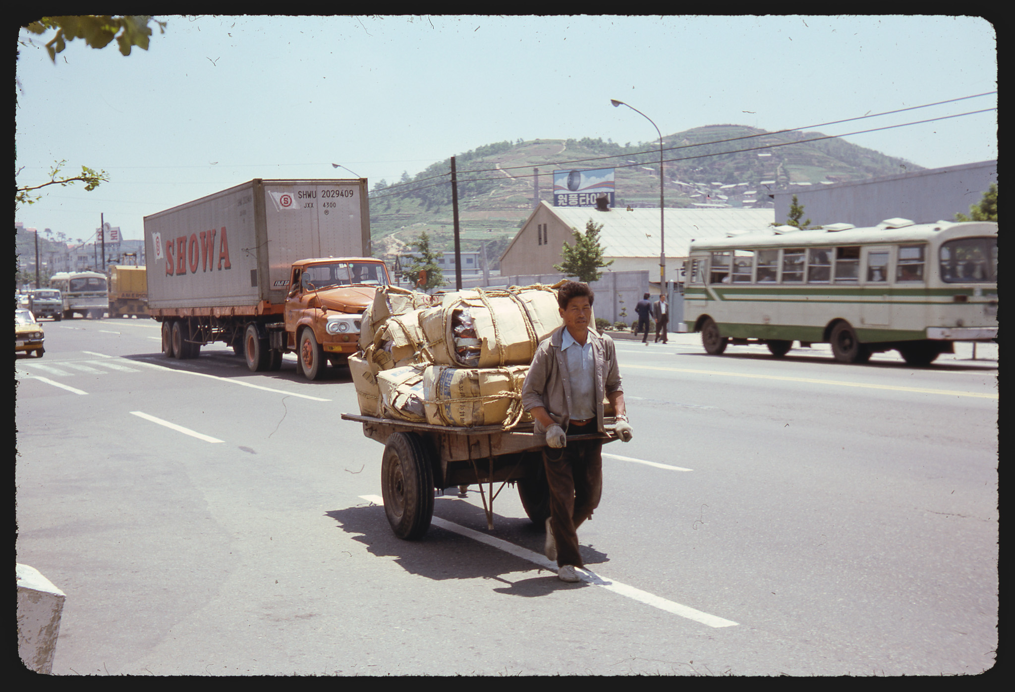 Color Slide from a Craigslist find. Collection is close to 75,000 photos. A lifetime worth of photos all from one photographer. Lawrence W. Creel, 63, died Friday, Aug. 5, 2005, in his home. Mr. Creel was an Air Force veteran.