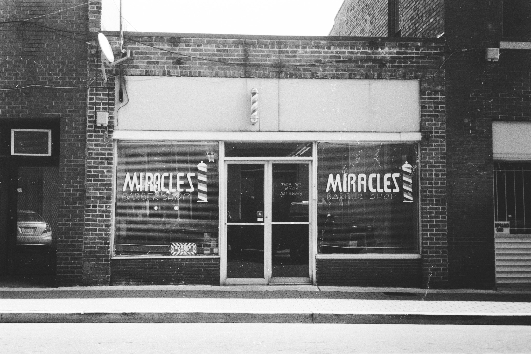 Camera: Minolta CLE Lens: 40mm M Rokkor Film: HP5+ plus rated at 1600