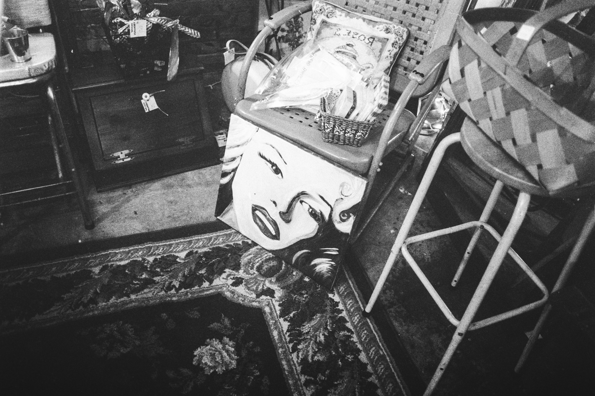 Camera: Minolta CLE Lens: 40mm M Rokkor Film: HP5+ plus rated at 1600