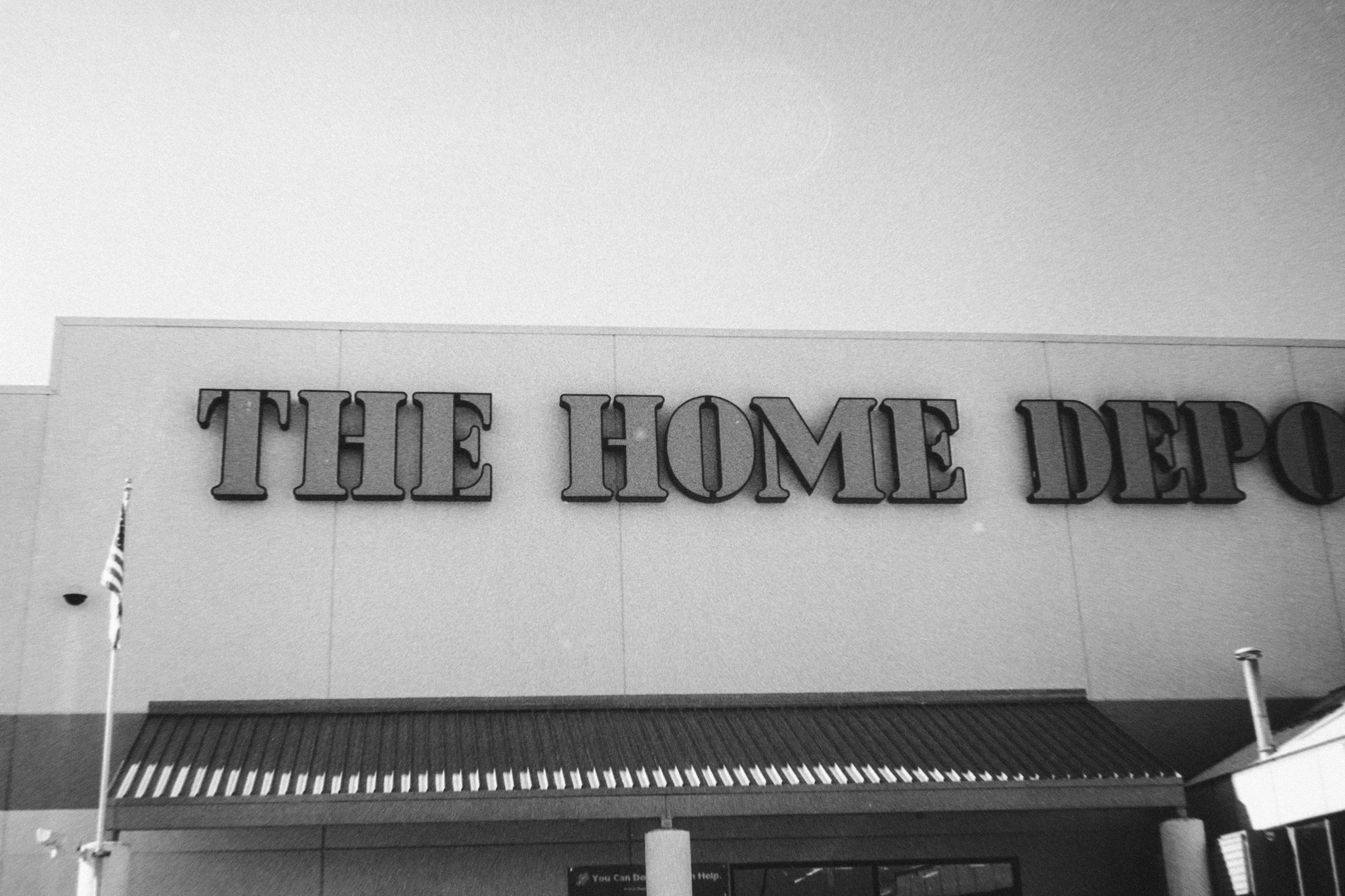 Camera: Minolta CLE Lens: 40mm M Rokkor Film: HP5+ plus rated at 1600