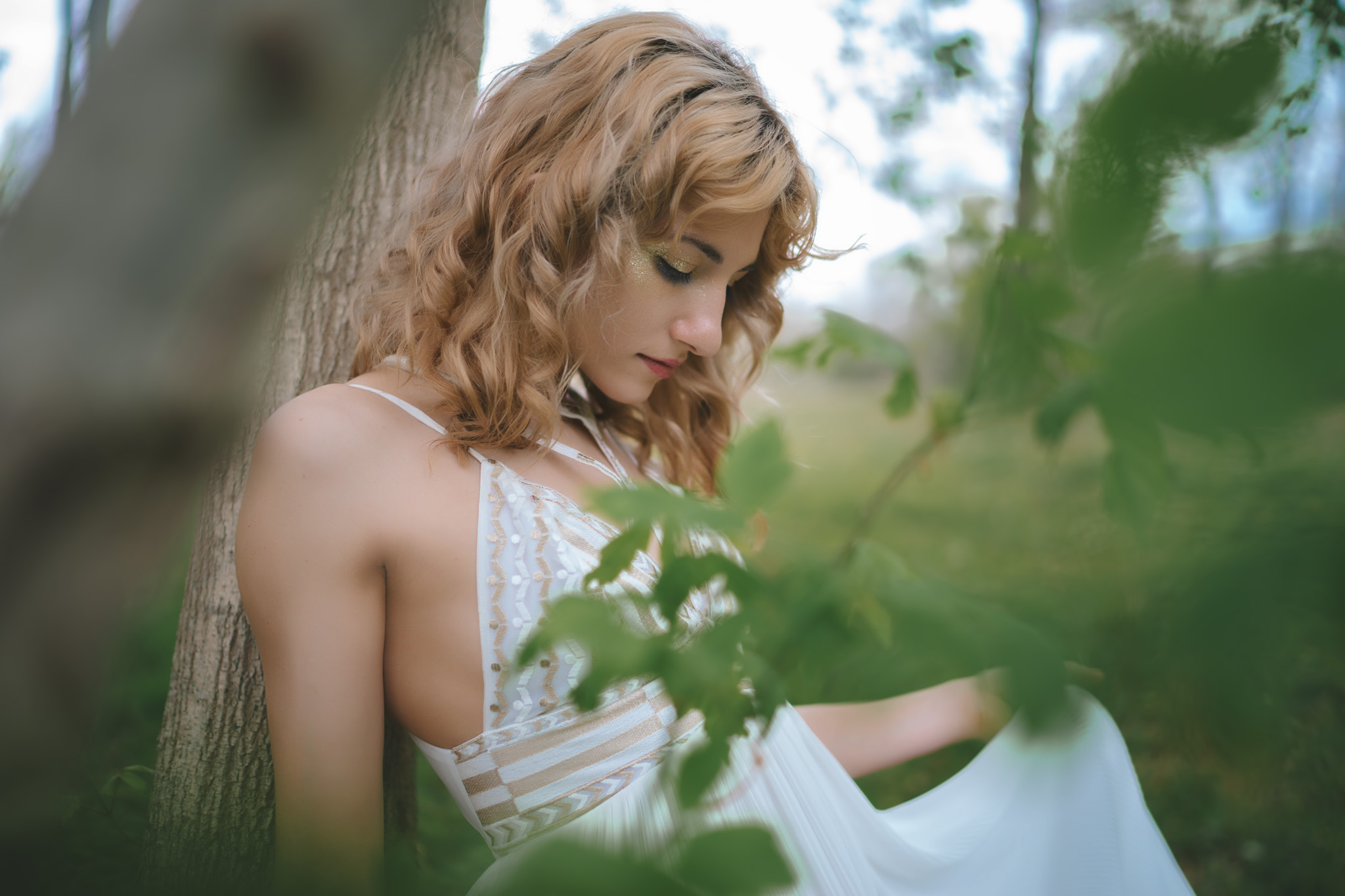 Model: Sophi Cameras used: Sony A7ii Lens: Sony Distagon T* FE 35mm f/1.4 ZA
