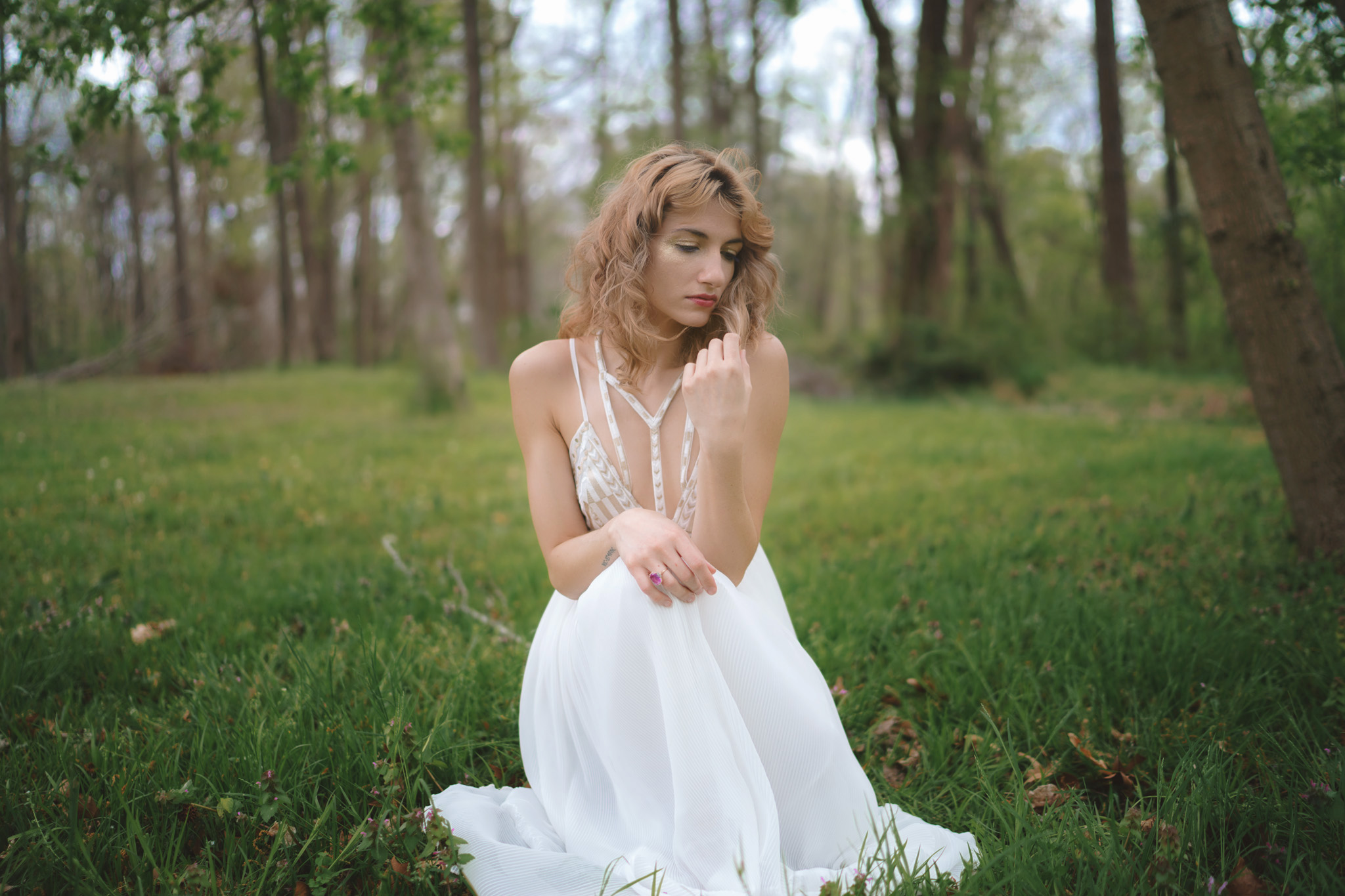Model: Sophi Cameras used: Sony A7ii Lens: Sony Distagon T* FE 35mm f/1.4 ZA