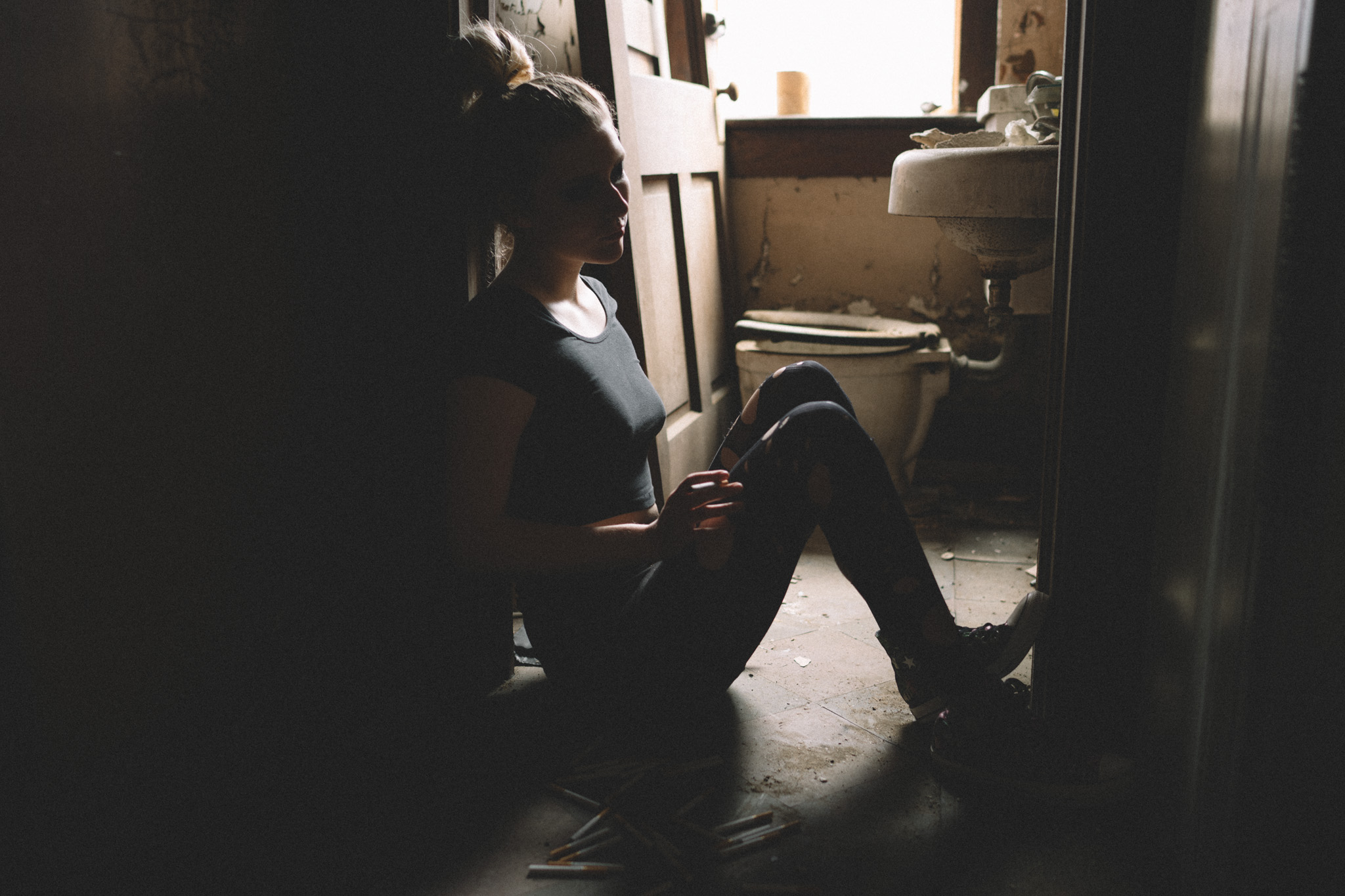 Model: Laurie Delahorne Cameras used: Sony A7ii Lens: Sony Distagon T* FE 35mm f/1.4 ZA