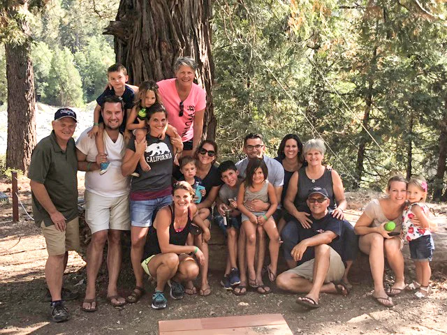 Paul’s sister Carol and brother-in-law Wayne, daughter Katie, daughter-in-law Angie, and granddaughter Emma spent an afternoon with us at Forest Home. Loved every minute with them!