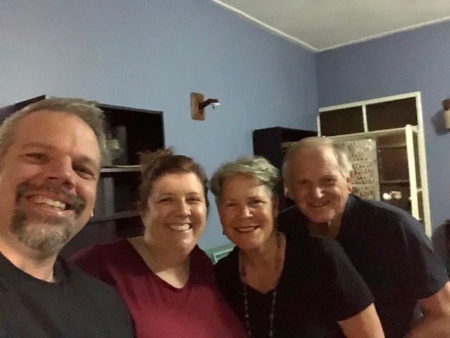 This is the only photo we got with JP and Jill . . . maybe you have to be under 40 to get a good selfie?