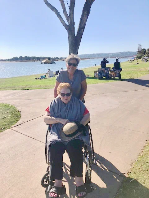 Out on a “field trip” to Fiesta Island for a nice walk along the water was a perfect break after a full day of sorting closets!!