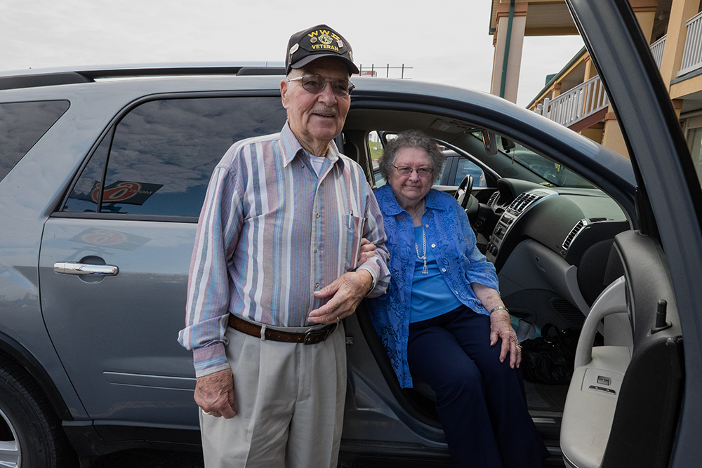 Mr. and Mrs. Barden, Mt. Vernon, IL 2015 10 07