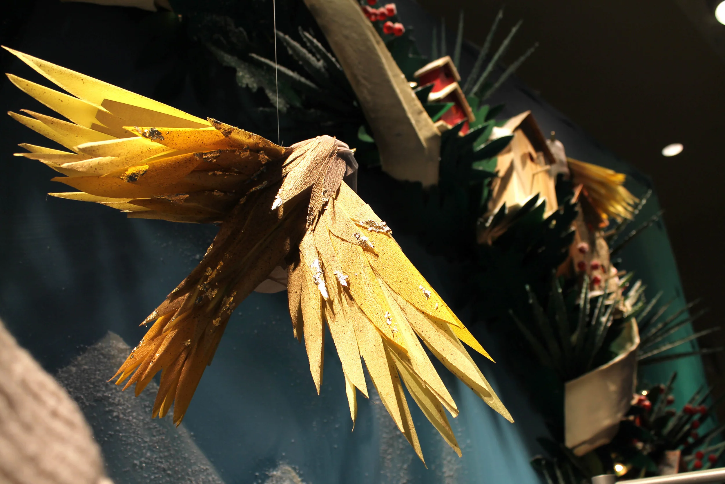 Holiday Window [don mills] 522 Bird detail.jpg