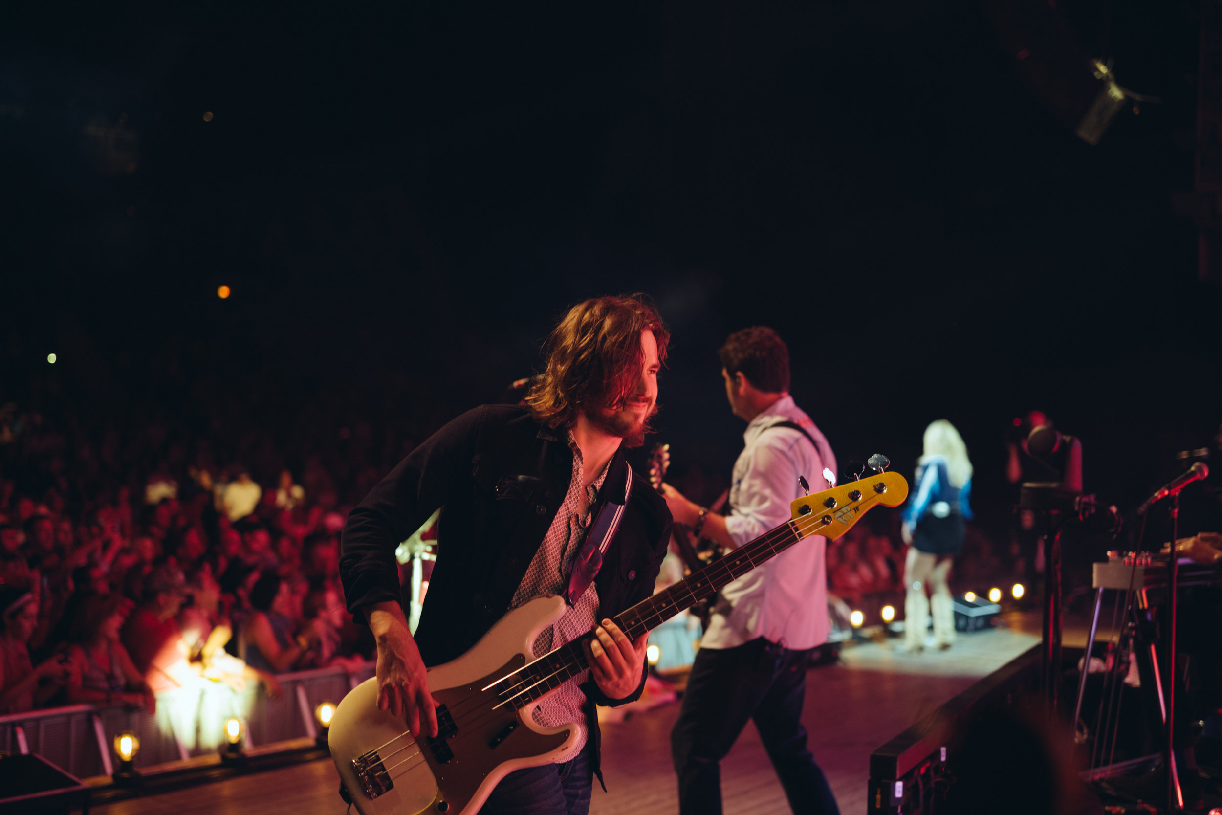 on stage with Miranda Lambert 2018 photo: Becky Fluke