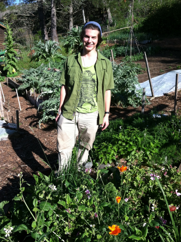 Want to be a Slide Ranch volunteer like Dakota? You can learn more about it. 