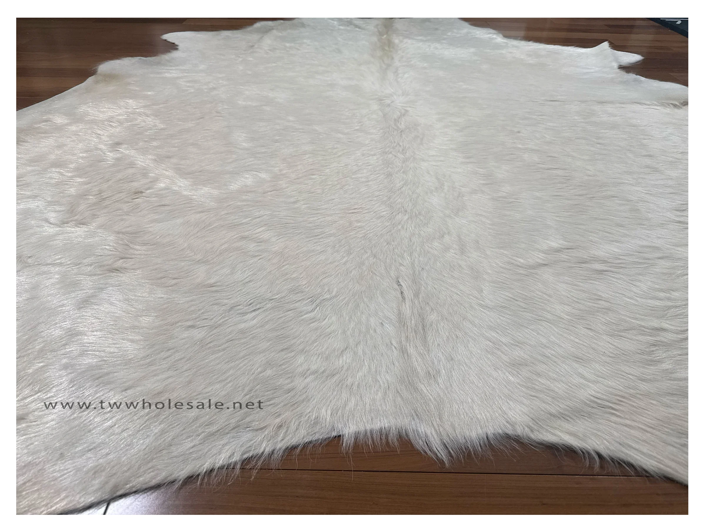 off white closeup cowhide 2049