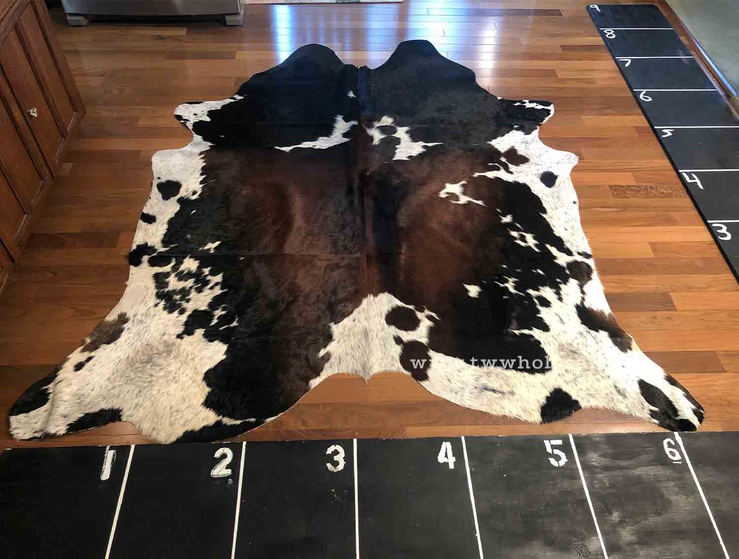 Details about   New Brazilian Cowhide Rug Leather TRICOLOR BLACK AND WHITE REDDISH 5'x7' Hide 