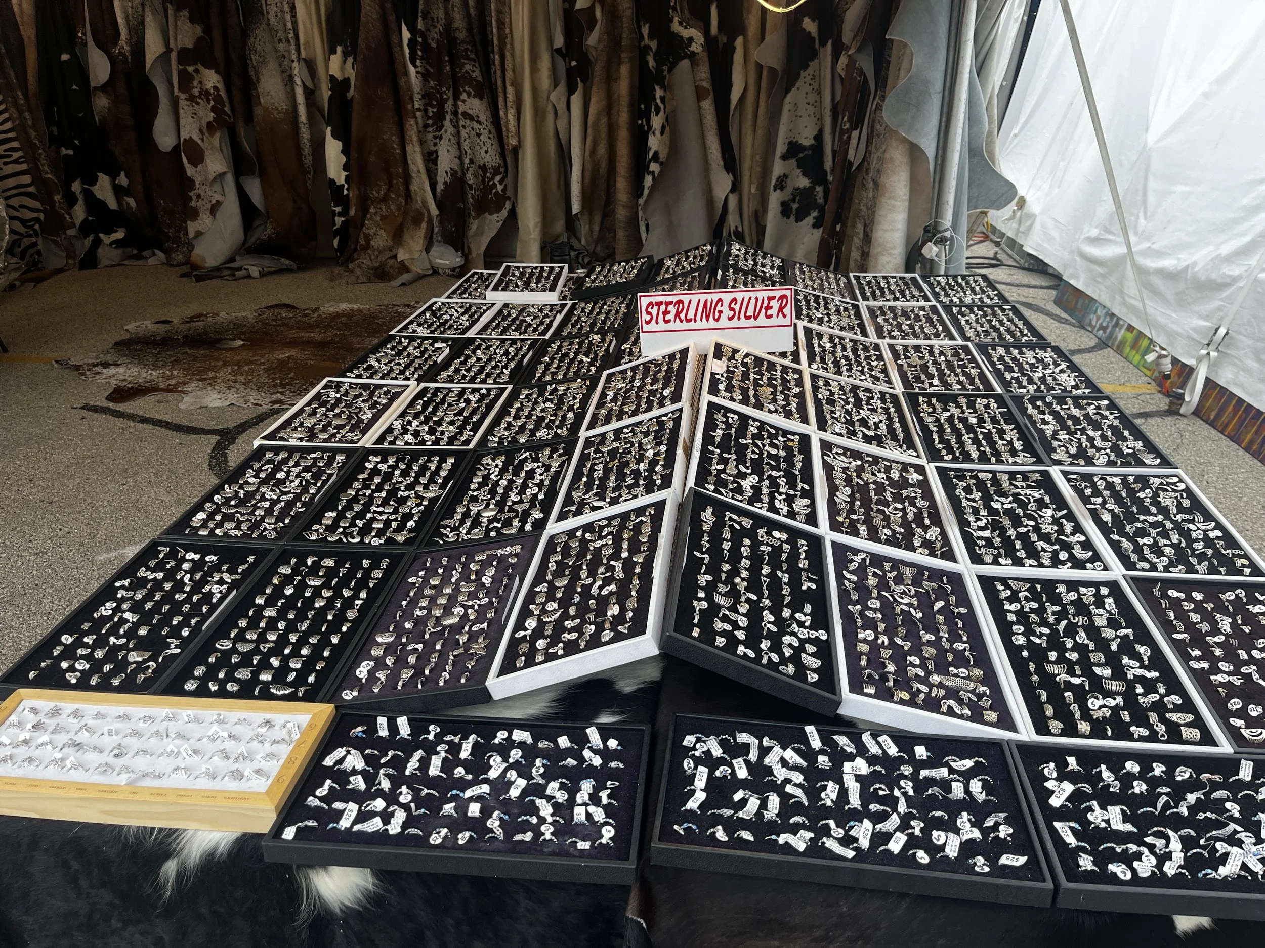 TWWholesale Silver Rings Display