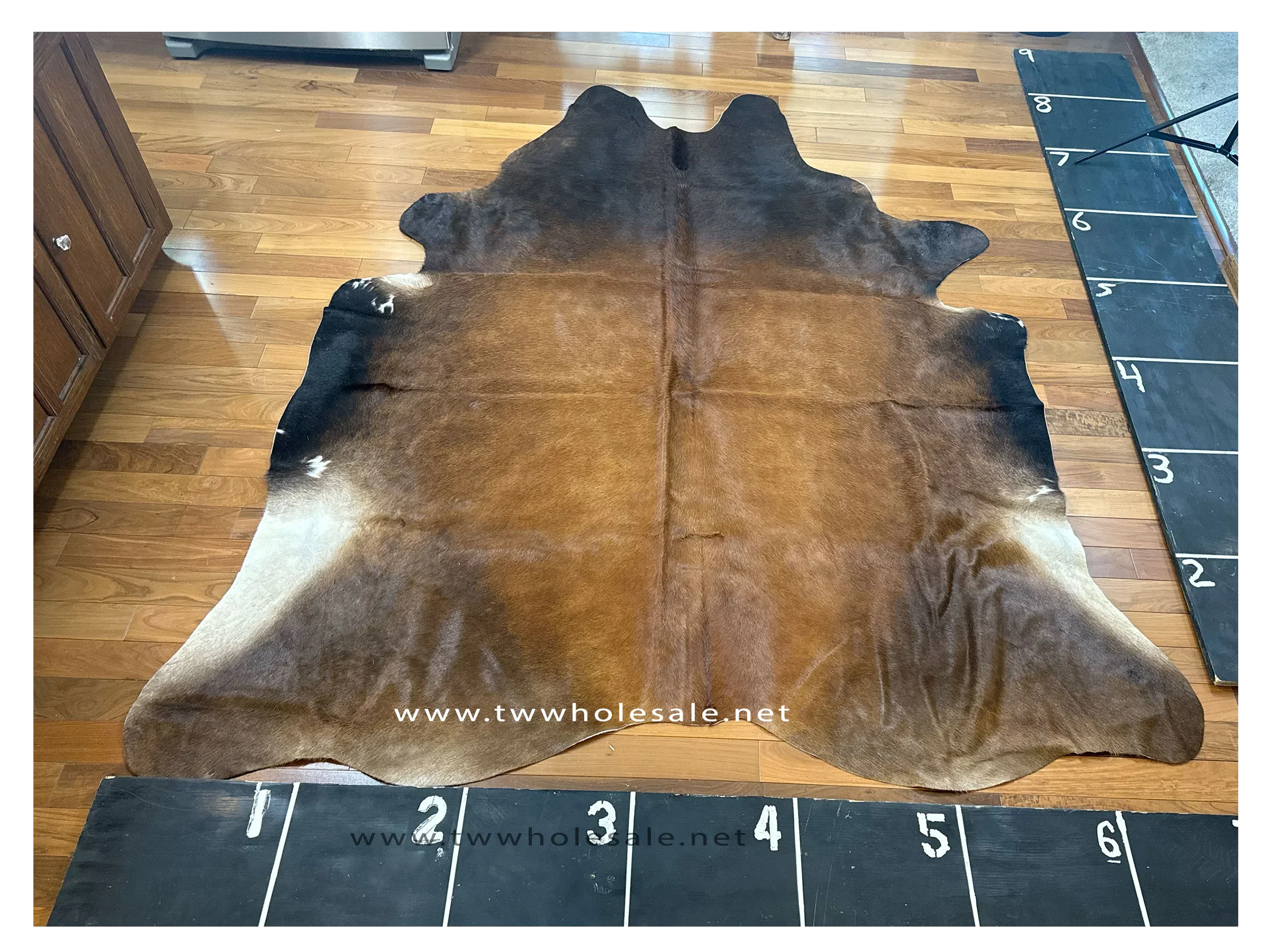 mahogany brown black white cowhide rug 2018