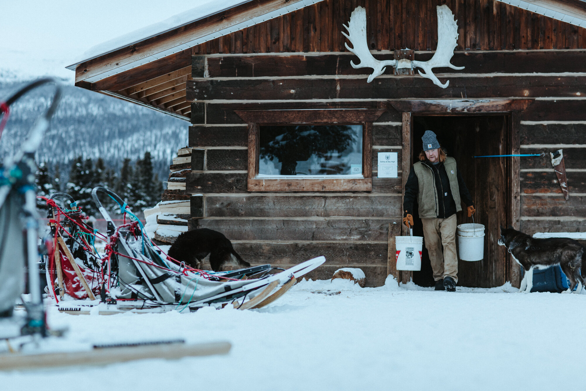 Elliot-Ross-photographer-advertising-Yukon-Carhartt-Fall-2021_12.jpg