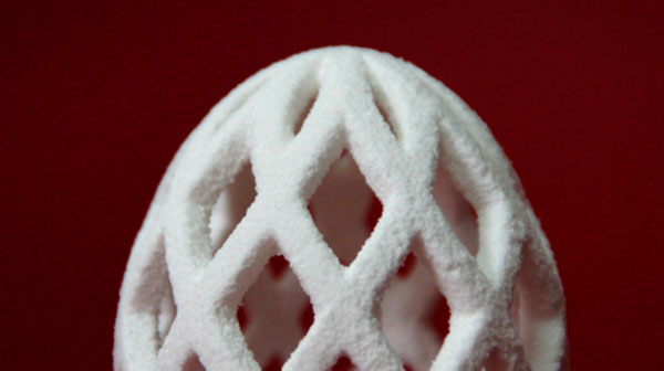 3D Printed Mesh Egg, work of Julian Sing (http://www.3dprintingpin.com/3d-printed-sugar-models-made-from-sugar/)