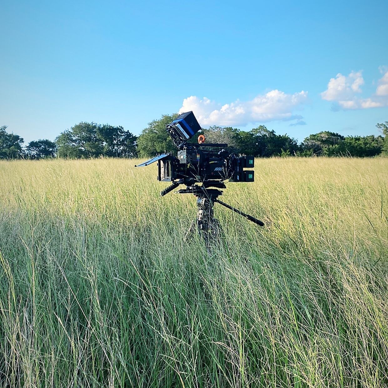 Here we see the LF in the wild
.
.
.
#alexa #production #rentals #camera #setlife #productionlife #filmmaker #film #austin #nationalgeographic #fullframe #tools #commercial #alone