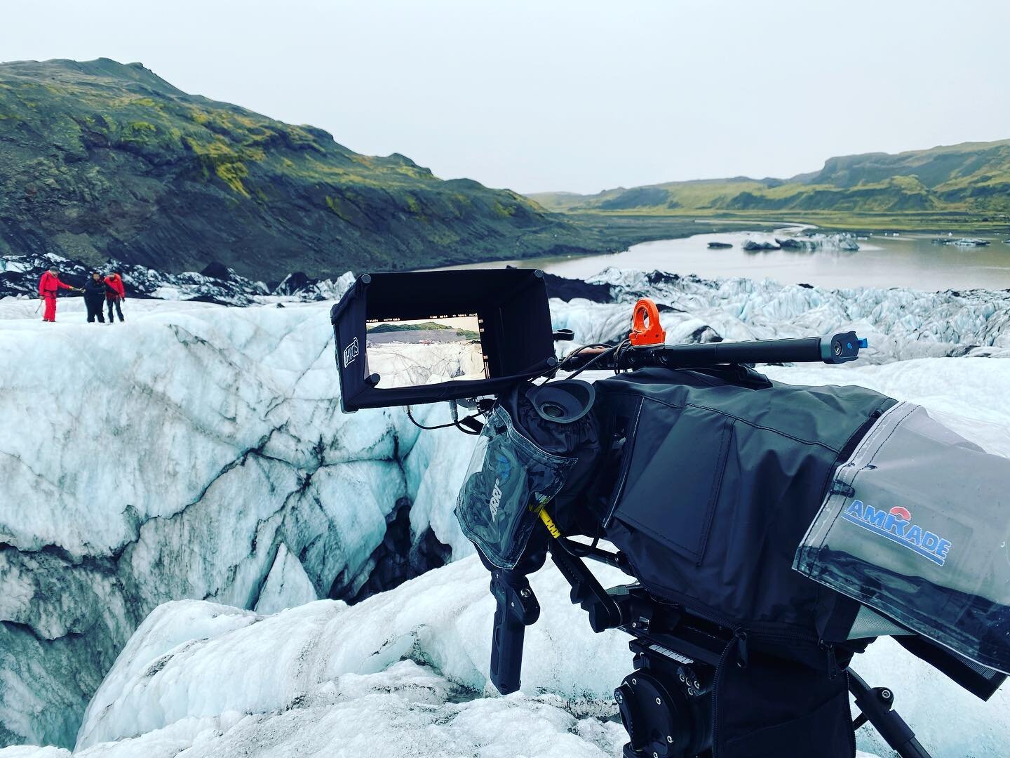 Well this was def a different type of shoot this camera experienced. #lupe_theLF
. 
.
.
.
#production #iceland #equipment #gear #cameragear #cameradept #setlife #travel #austin #natgeo #alexaminilf #alexa #film #filmlife