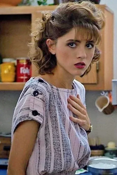 nancy stranger things hair