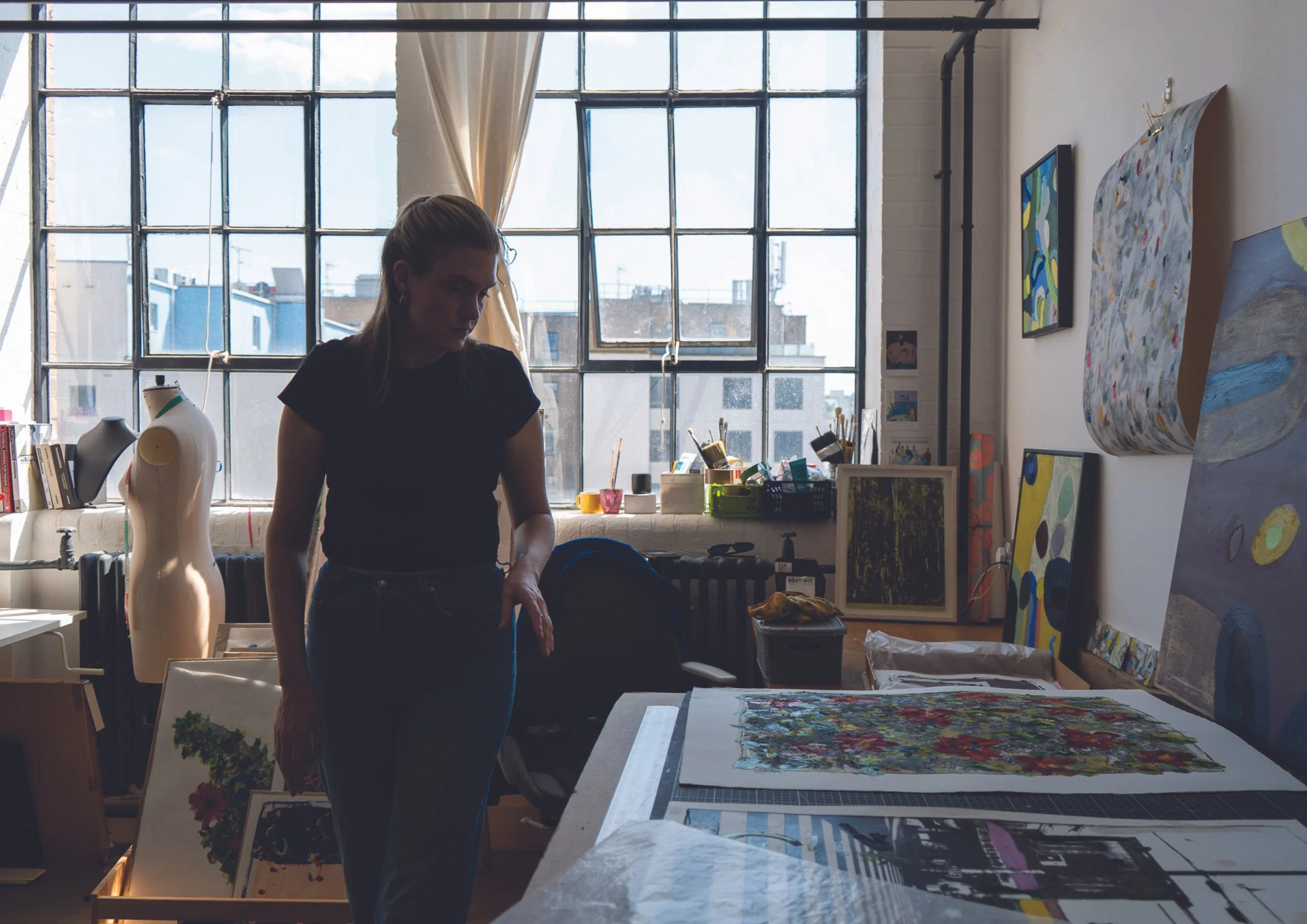 PRIVATE VIEW V09_48-49.jpg