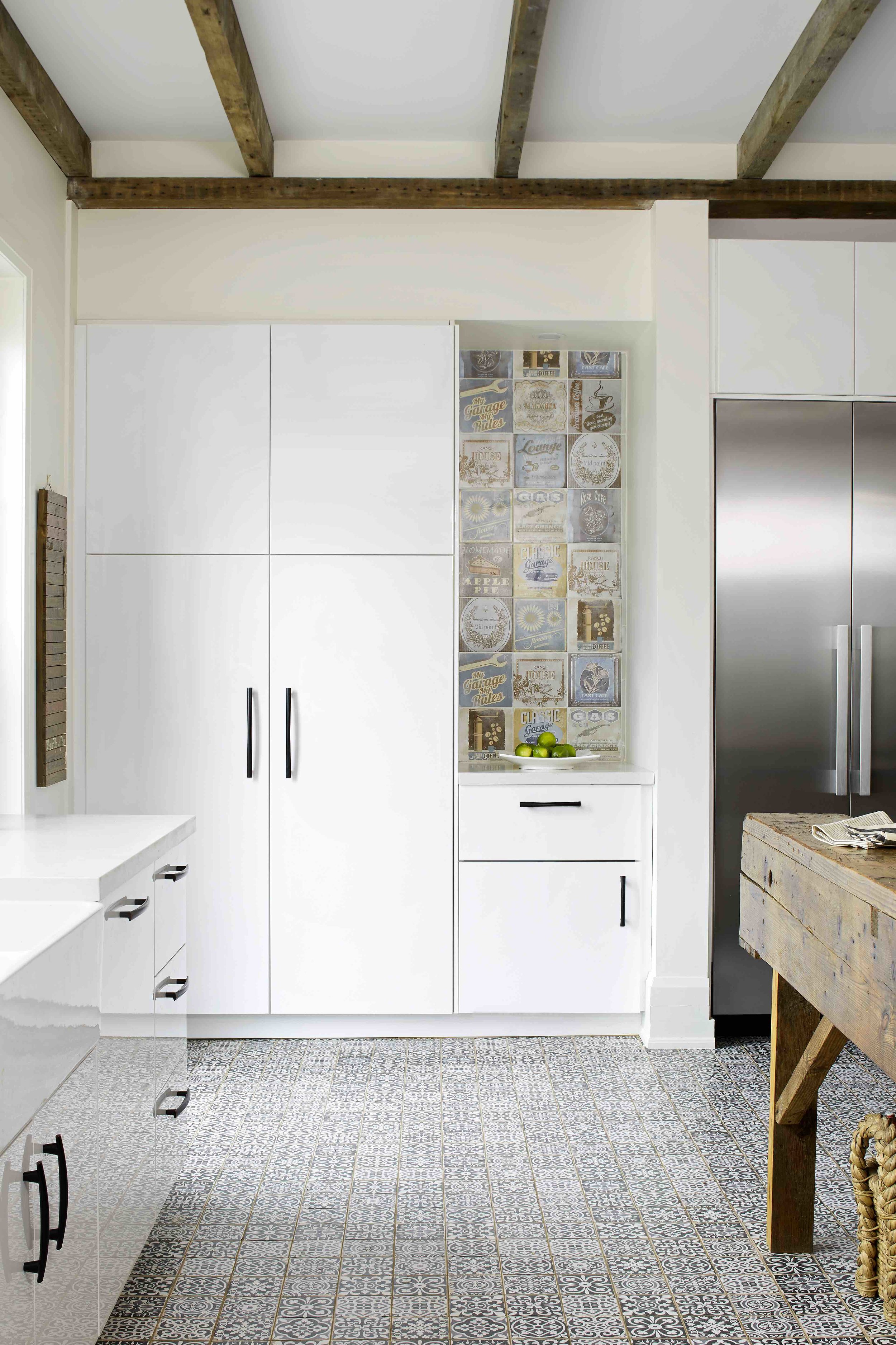 10. MiltonFarmHouse_Kitchen_CoffeeNook_F1.jpg