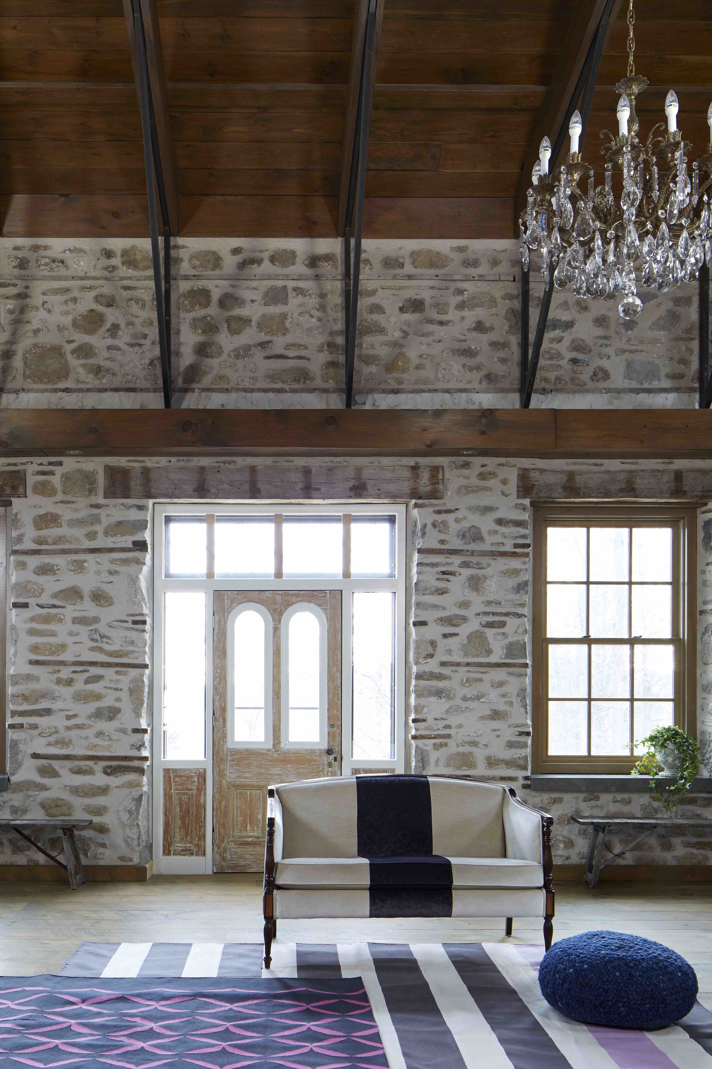 8. MiltonFarmHouse_LivingRoom_Vertical_F1.jpg