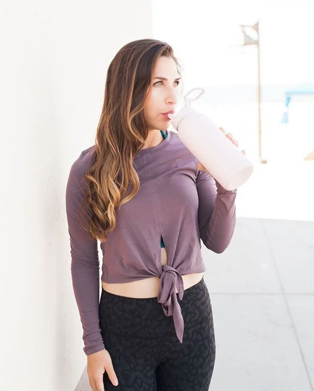 How many ounces of water do you drink in a day?

There are 5 things you need to do every day to be at your physical and mental best. 👊

One of those things is to drink half your body weight in ounces of water daily.

If you struggle with this, get a